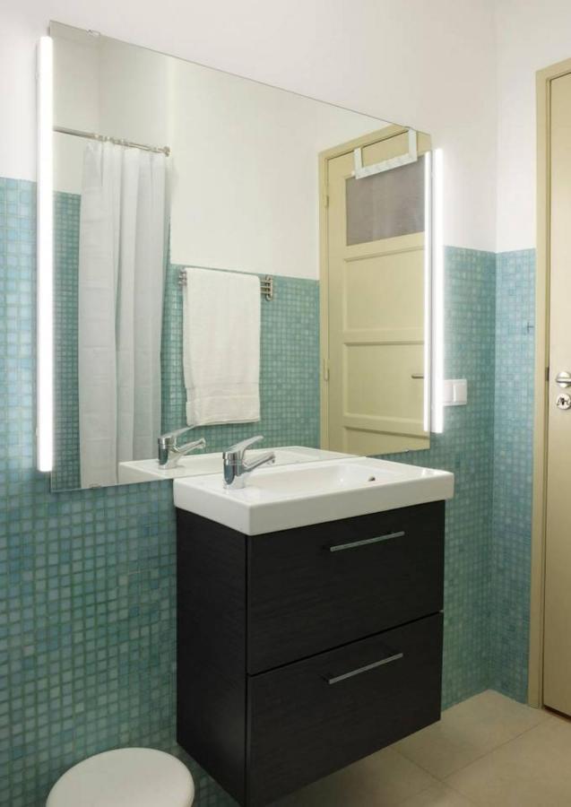 Central 2 Bedroom Apt W/Garden And Pantheon Views ลิสบอน ภายนอก รูปภาพ