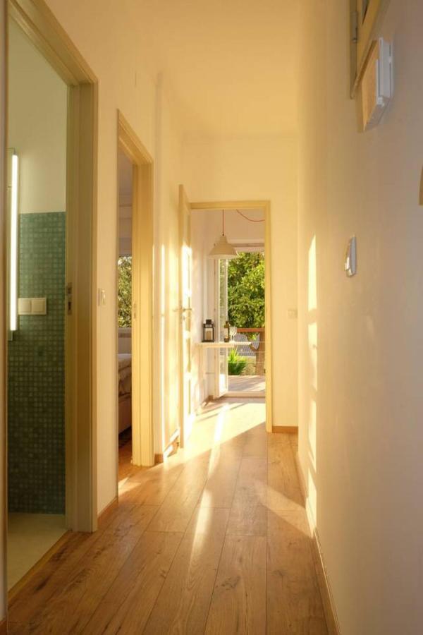 Central 2 Bedroom Apt W/Garden And Pantheon Views ลิสบอน ภายนอก รูปภาพ